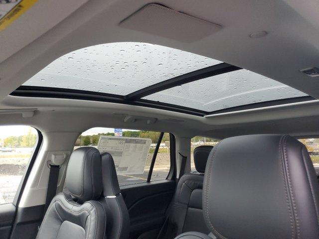 new 2025 Lincoln Aviator car, priced at $73,772