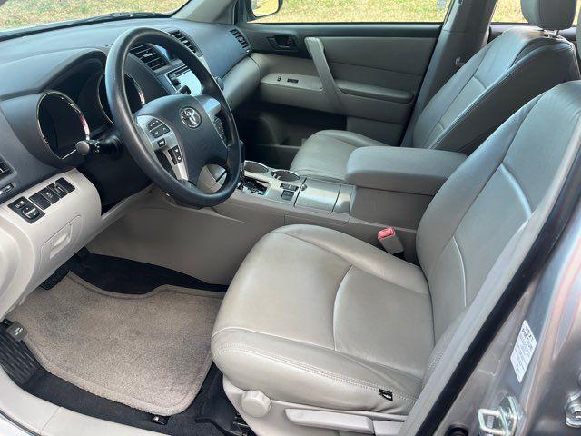 used 2013 Toyota Highlander car, priced at $17,950