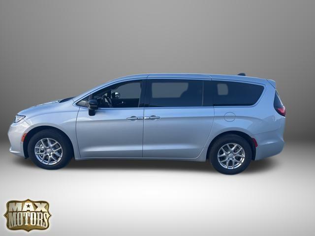 new 2026 Chrysler Pacifica car, priced at $40,500