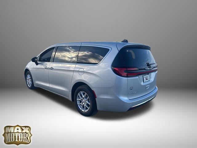 new 2026 Chrysler Pacifica car, priced at $40,500