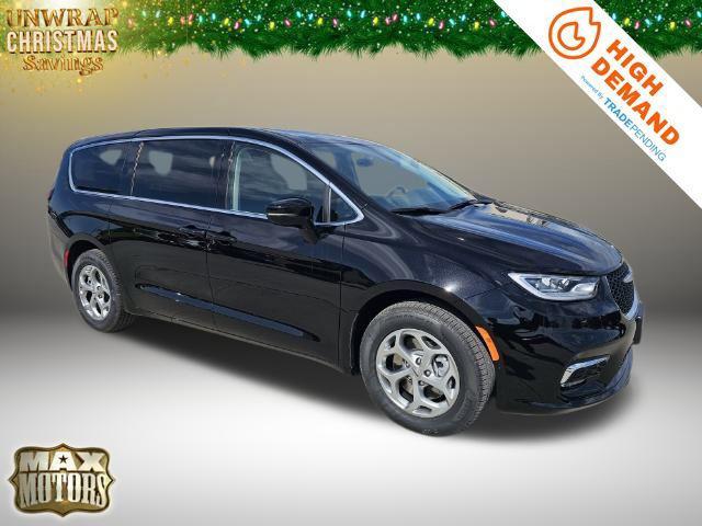 new 2024 Chrysler Pacifica car, priced at $46,417