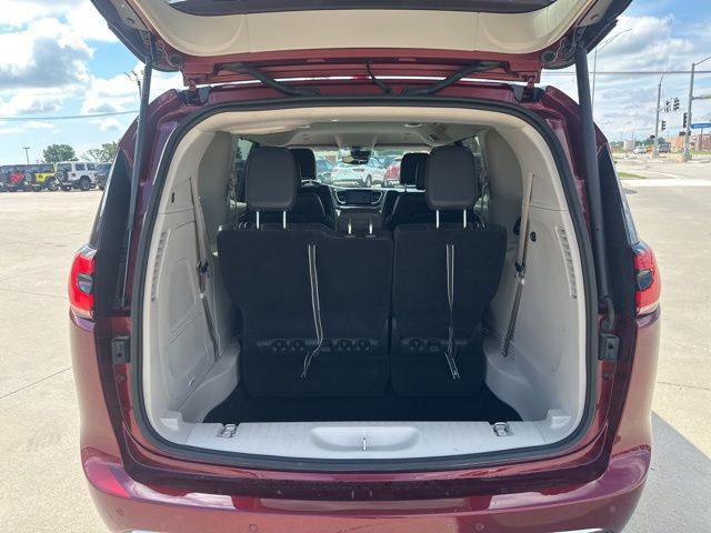 used 2022 Chrysler Pacifica car, priced at $27,980