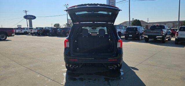 new 2025 Ford Explorer car, priced at $59,500