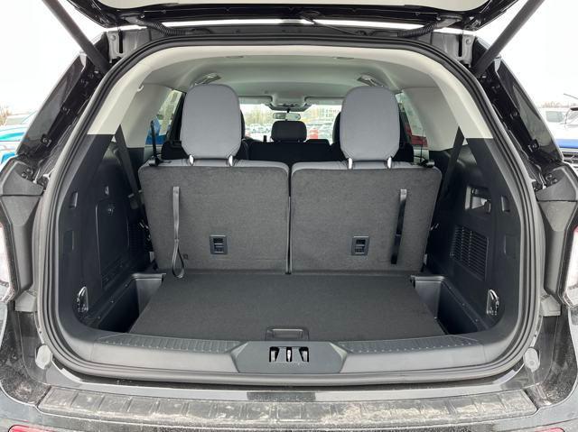 new 2025 Ford Explorer car, priced at $40,363