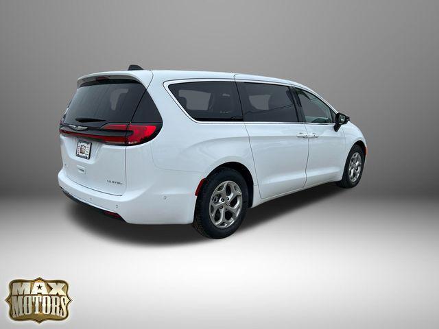 new 2024 Chrysler Pacifica car, priced at $47,093