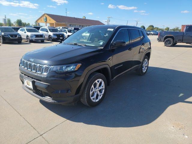 new 2024 Jeep Compass car, priced at $24,995