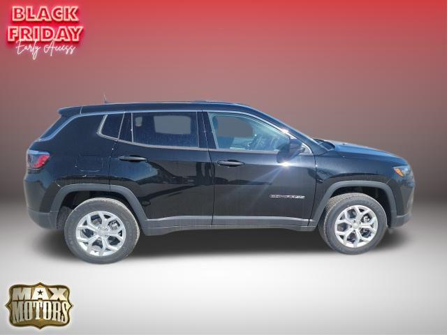 new 2024 Jeep Compass car, priced at $24,995