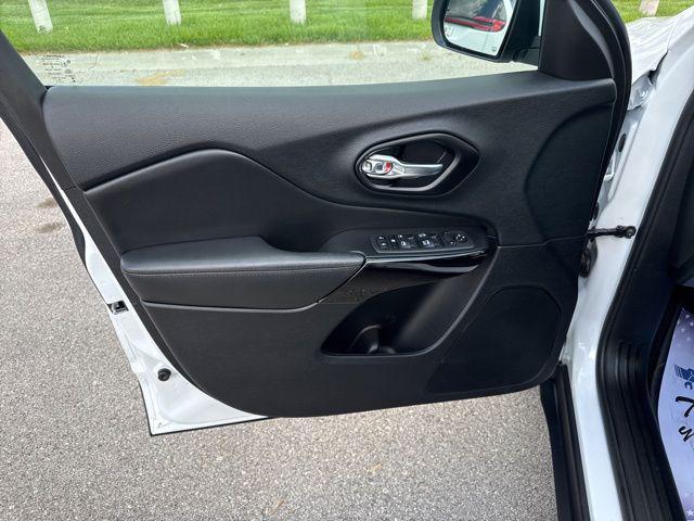 used 2021 Jeep Cherokee car, priced at $22,200
