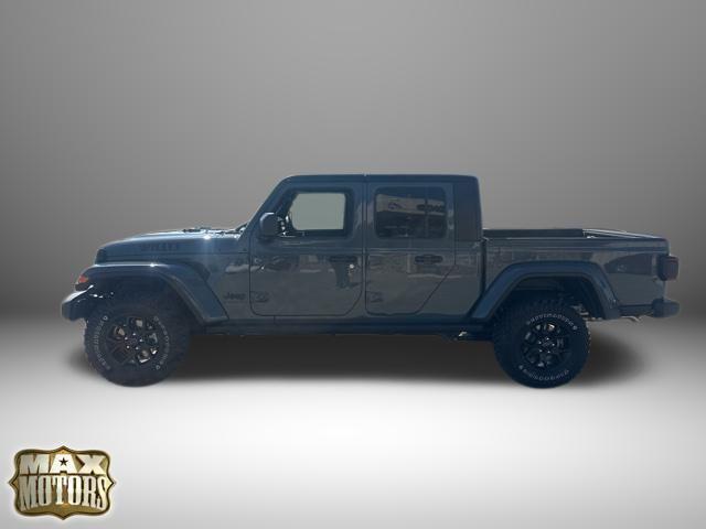new 2025 Jeep Gladiator car, priced at $53,578