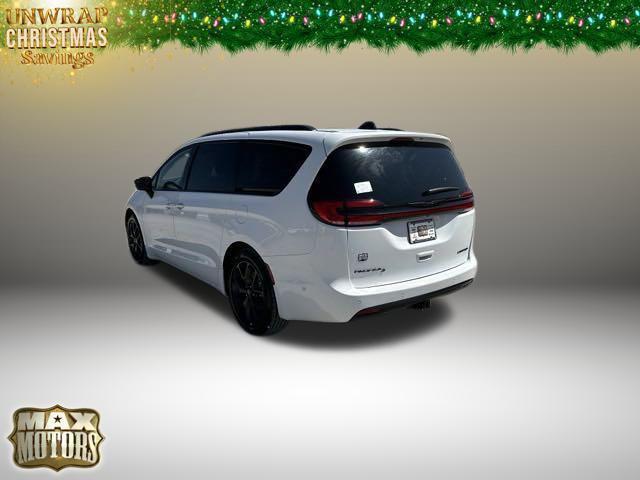 new 2024 Chrysler Pacifica car, priced at $49,500