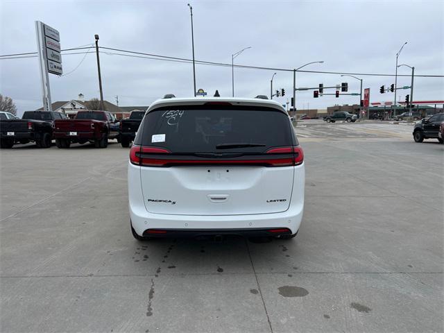 new 2024 Chrysler Pacifica car, priced at $54,250