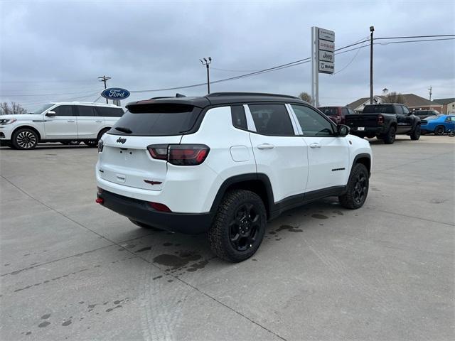 new 2024 Jeep Compass car, priced at $35,000