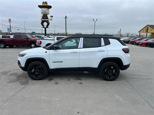 new 2024 Jeep Compass car, priced at $35,000