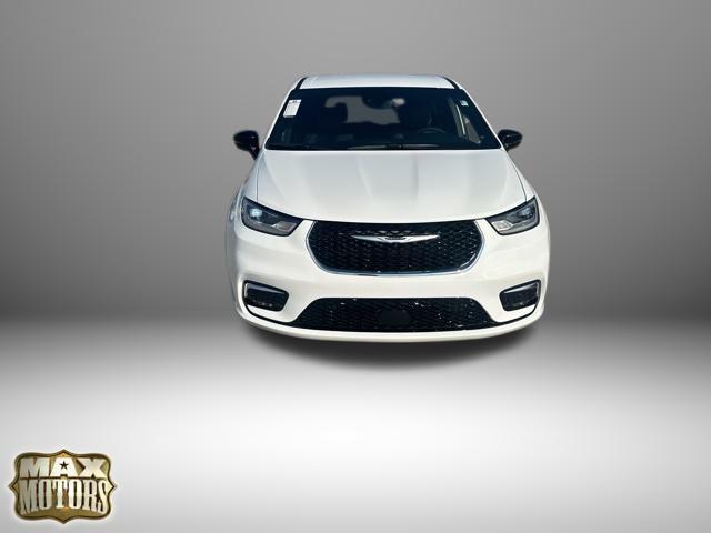 new 2026 Chrysler Pacifica car, priced at $42,500