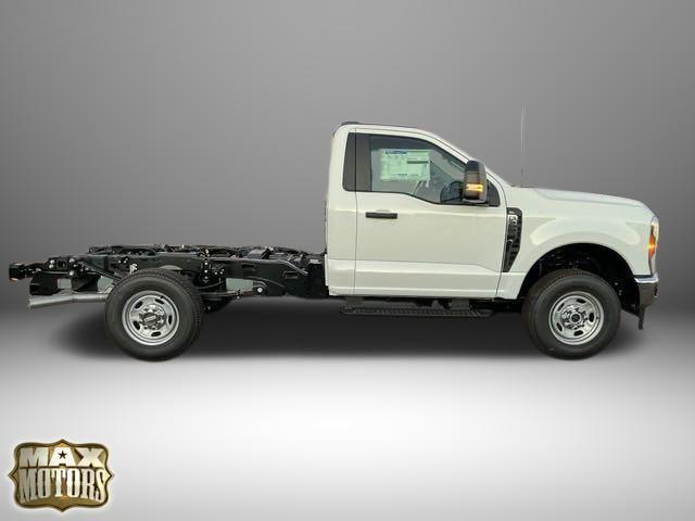 new 2024 Ford F-250 car, priced at $45,945