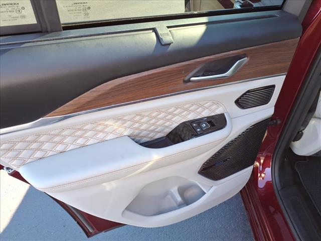 used 2022 Jeep Grand Cherokee car, priced at $36,585