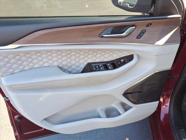 used 2022 Jeep Grand Cherokee car, priced at $36,585