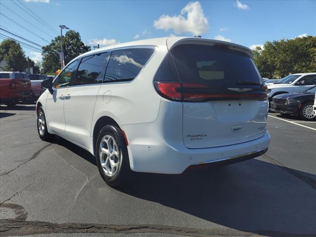 new 2024 Chrysler Pacifica car, priced at $45,500