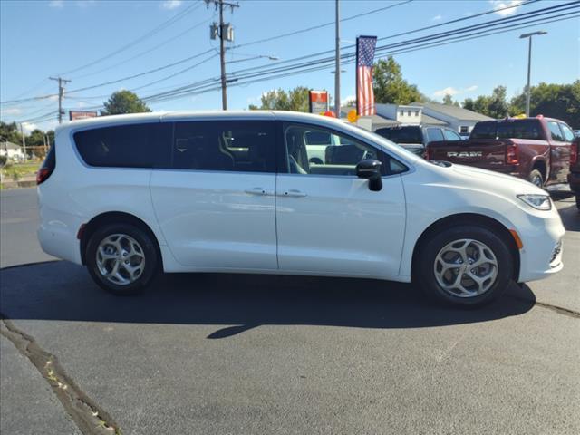 new 2024 Chrysler Pacifica car, priced at $45,500