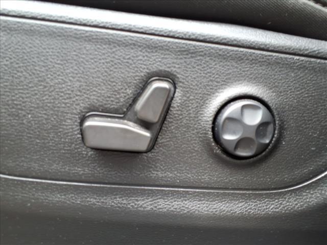 used 2021 Ram 1500 car, priced at $37,552