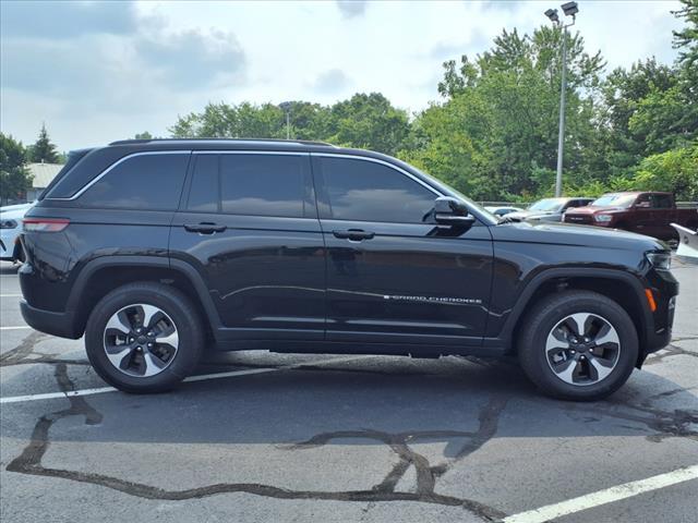 used 2024 Jeep Grand Cherokee car, priced at $36,613