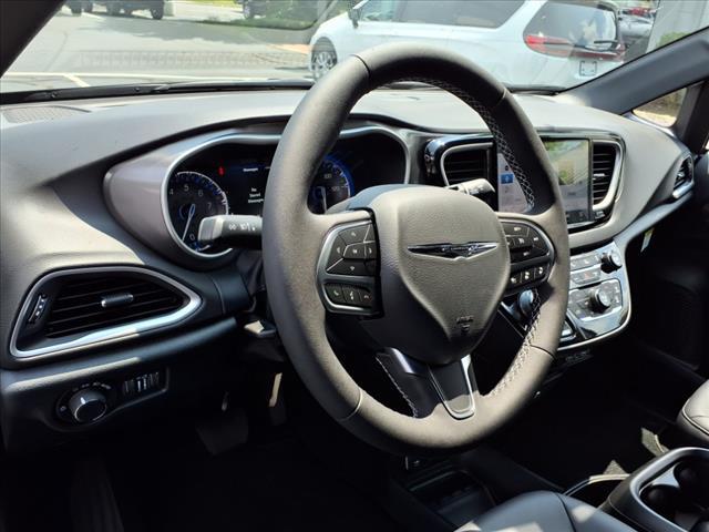 new 2025 Chrysler Voyager car, priced at $40,113