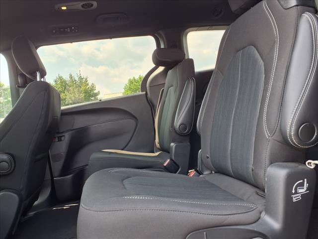 used 2022 Chrysler Pacifica car