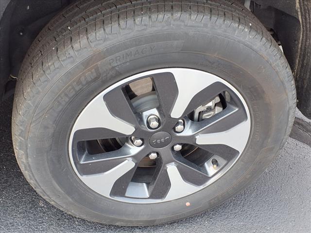 used 2023 Jeep Grand Cherokee car, priced at $29,874