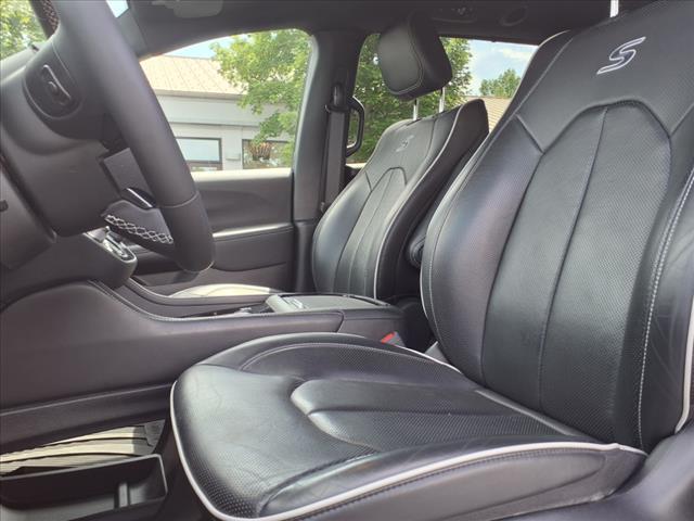 used 2023 Chrysler Pacifica car, priced at $39,823