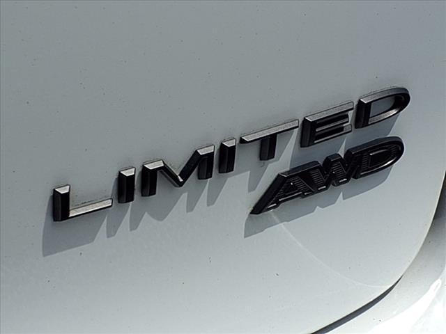 used 2023 Chrysler Pacifica car, priced at $39,823