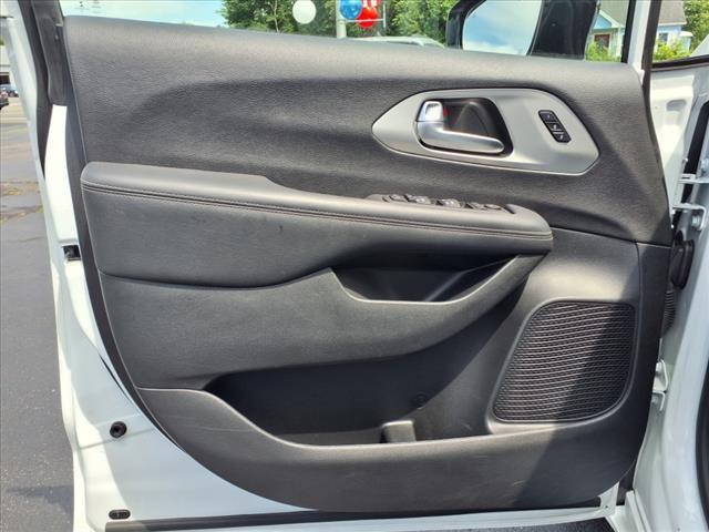 used 2023 Chrysler Pacifica car, priced at $39,823