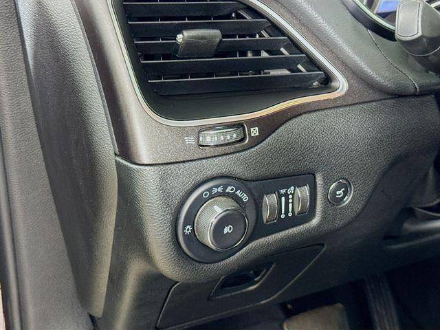 used 2022 Jeep Cherokee car, priced at $26,984