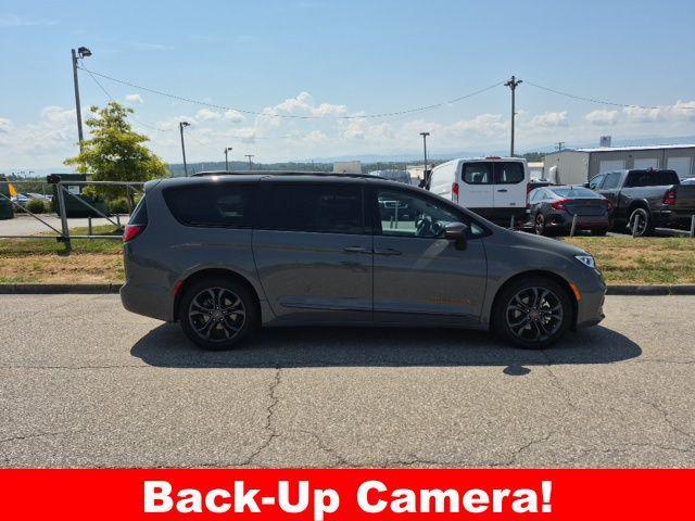 used 2023 Chrysler Pacifica car, priced at $29,127