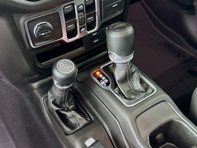 new 2025 Jeep Gladiator car, priced at $46,203