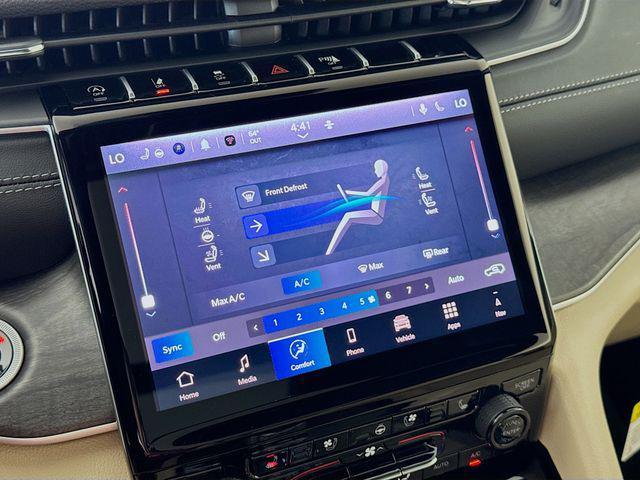 new 2025 Jeep Grand Cherokee car, priced at $46,653