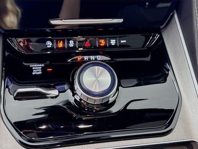 new 2025 Jeep Wagoneer L car, priced at $74,020