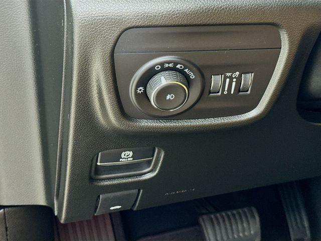 used 2024 Jeep Grand Cherokee car, priced at $49,084