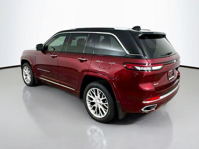 used 2024 Jeep Grand Cherokee car, priced at $49,084