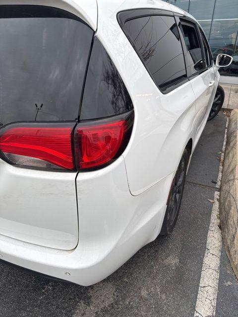 used 2020 Chrysler Pacifica car, priced at $11,954