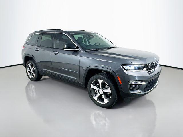 used 2022 Jeep Grand Cherokee 4xe car, priced at $32,124