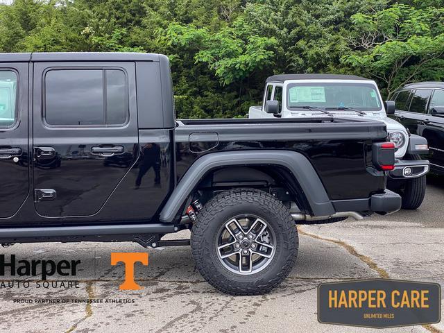 new 2024 Jeep Gladiator car, priced at $60,570