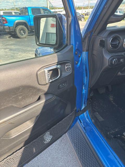 used 2023 Jeep Gladiator car, priced at $38,495