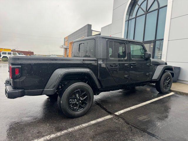 used 2021 Jeep Gladiator car, priced at $32,359