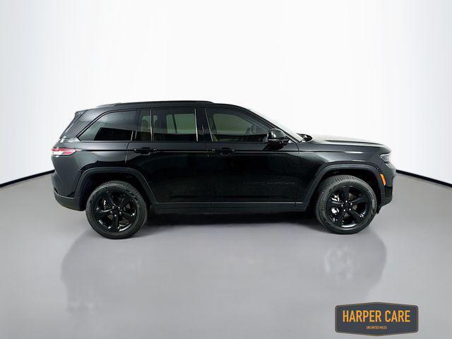 used 2024 Jeep Grand Cherokee car, priced at $40,772