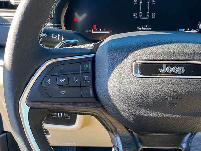 new 2024 Jeep Grand Cherokee L car, priced at $49,290