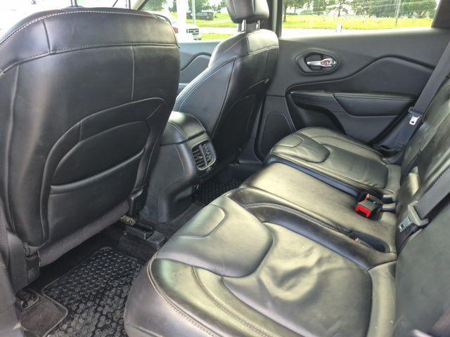 used 2015 Jeep Cherokee car, priced at $5,981
