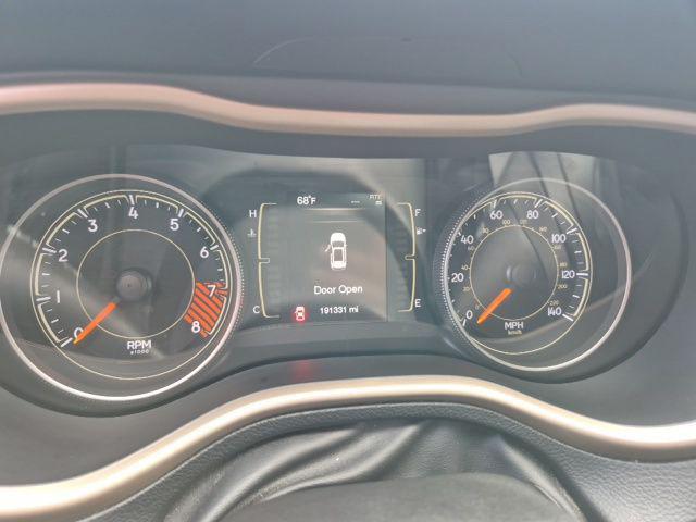 used 2015 Jeep Cherokee car, priced at $5,981