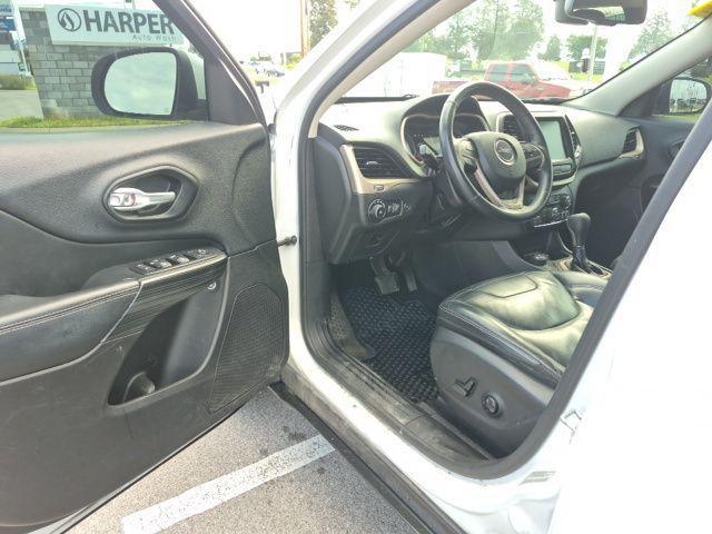 used 2015 Jeep Cherokee car, priced at $5,981