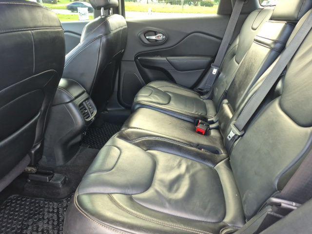 used 2015 Jeep Cherokee car, priced at $5,981