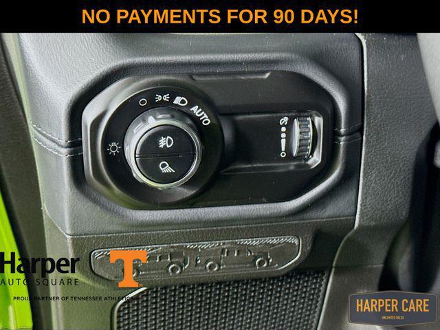 new 2025 Jeep Gladiator car, priced at $56,063